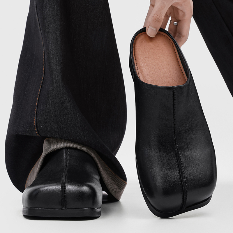 Men Shoes Essentials - شباشب رجالية فضفاضة بنمط مولر بمقدمة
